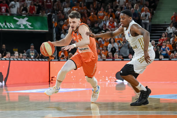 竞争与转会 竞争与转会